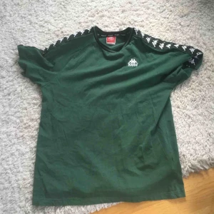  - T-shirt från kappa