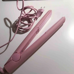  - Rosa plattång. Pris 100kr (+ 70kr frakt)