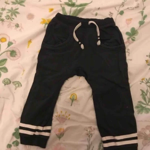  - Jag postar plagget till dig postavgift 18kr