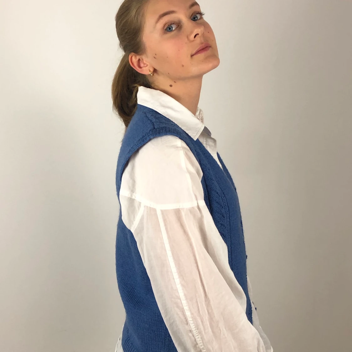 fin handstickad väst - 91