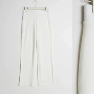 Mjukisbyxor!  - Trendiga mjukisbyxor från gina. Helt oanvända med lappen kvar säljer för billigt! 