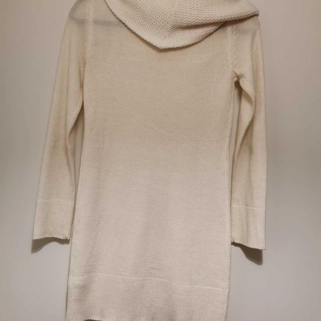 Stickad kortklänning  - 90