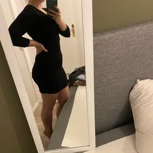Hello, I have a black mini dress for sale. The dress has a size XS on the label, but I think it looks good on S too.  The dress is wrinkled so you can hide imperfections. I want to spend the money from the sale on animal feed for the shelter.
