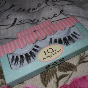 Lös ögonfransar - Aldrig använda. 