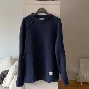 Dondup tröja - Tröjan är i bra skick. Nypris 2200kr. Pris 800kr