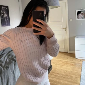 Gant  - Säljer denna gant tröjan eftersom den inte kommer till användning 