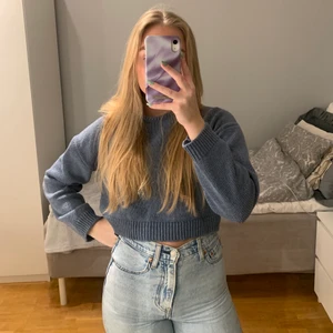 Kort stickad tröja från Na-kd  - Croppad stickad tröja från Nakd. Nypris 299 kr. Priset är exkl frakt!