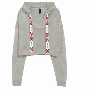  - Superskön tröja med luva. Storlek s men passar både större och mindre. 