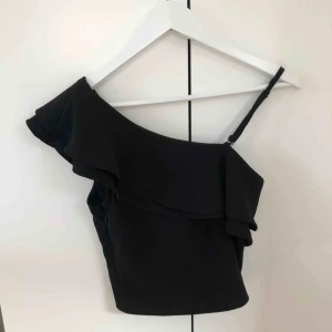  - Blus, använd en gång. 