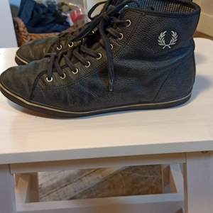 Snygga sneakers från Fred Perry 