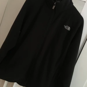 The north face - The north face stl M, betalning sker via swish och köpare står för ev frakt 🚚 