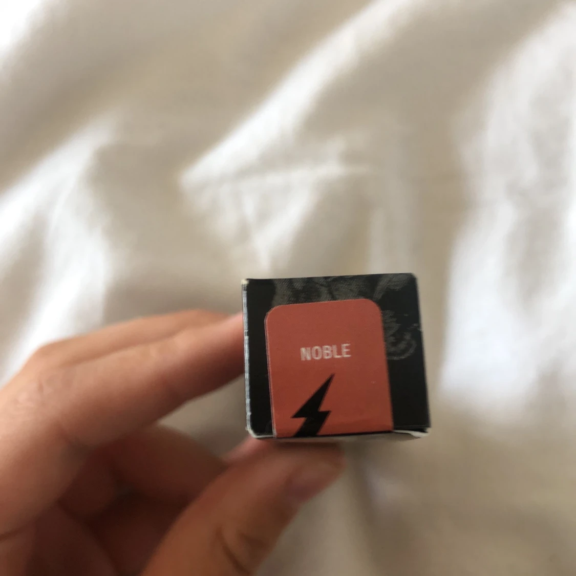 HELT nytt liquid lipstick - 90