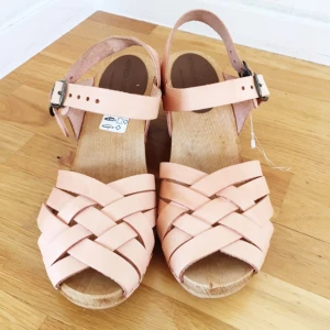  - Aldrig använda. Naturfärgade. 