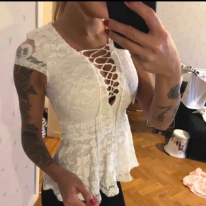  - SÖKER denna i storlek xs eller s! 