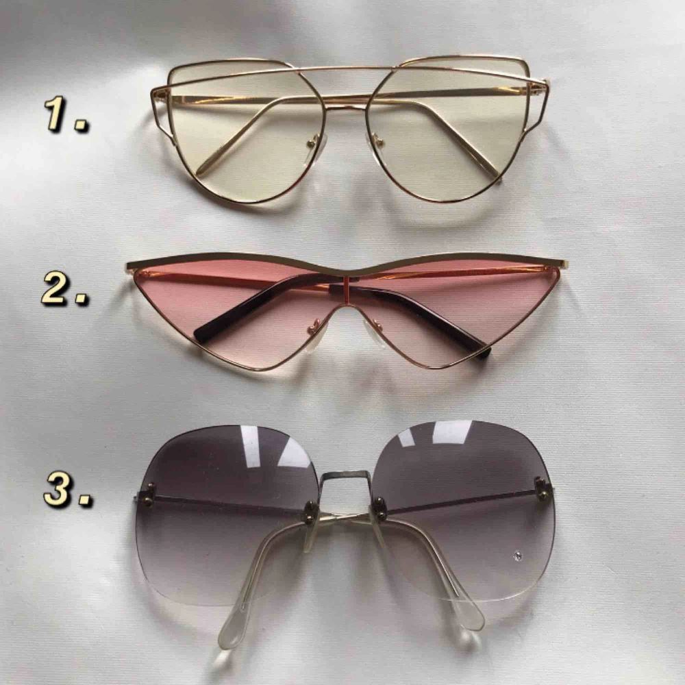 “Tinted glasses” solglasögon ✨Endast nr 1 kvar! 60kr/st Frakt 10kr . Accessoarer.