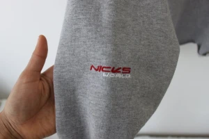 Avklippt pullover med USA brodering. Köpt 2hand ändå i fint skick. Passar alla stl!  - Avklippt pullover med USA brodering. Köpt 2hand ändå i fint skick. Passar alla stl! 