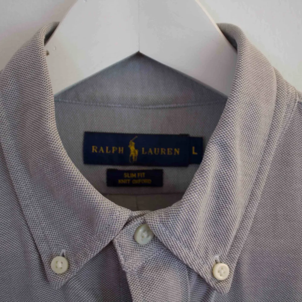 Polo Ralph Lauren skjorta i storlek L fint skick. Nypris 1200kr. Skjortor.