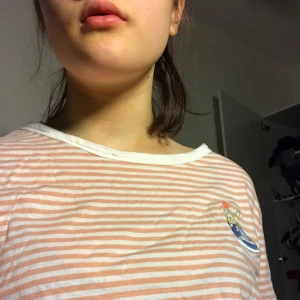  - gullig tröja från monki :) kommer aldrig till användning så söker ny ägare❤️