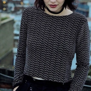  - Glittrig crop top från Monki 🌭