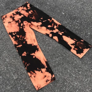 Batik jeans - Ännu ett par jeans gjorda av mig. I batik stil! 😍