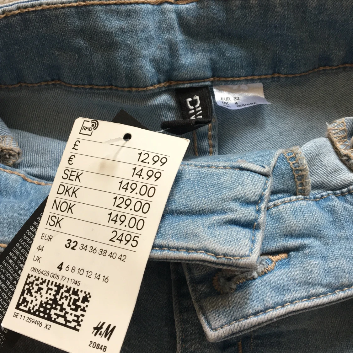 Jeansshorts från H&M - 91