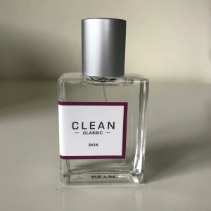 Clean Skin parfym 30 ml - Clean Skin 30 ml helt ny.  (postar endast och överföring till bank-kont ) Kan även tänka mig byta mot något beroende på vad.