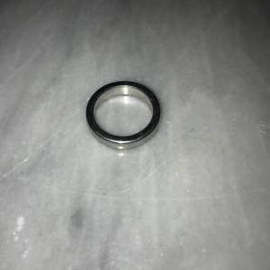 Stainless Steel ring i storlek S!