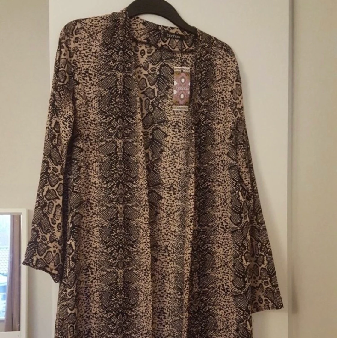 Snake duster från boohoo storlek M/S - 90