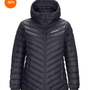 Peak Perfomence jacka, XS/S - Skitsnygg och väl använd jacka med mycket fint skick, storlek xs men passar en som har S lika bra! 