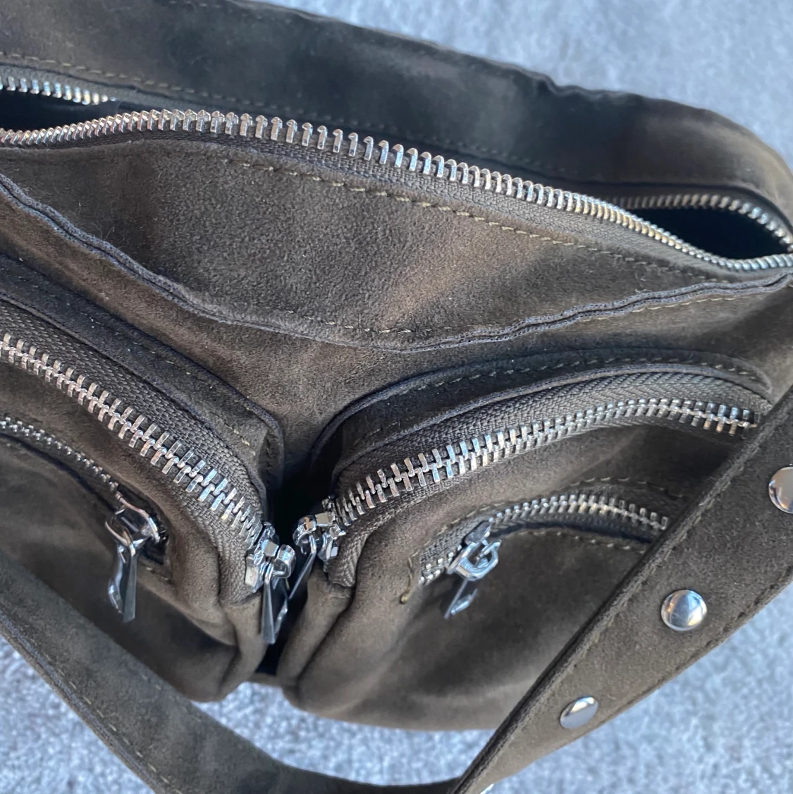 Militärgrön Noella väska - 91