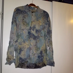  - Cool tunn vintageskjorta 