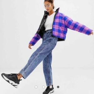  - As cool jacka! Väldigt skön och i bra skick från collusion passar perfekt till vintern. Säljer för 250 har kostat mer än de dubbla. Kan mötas upp i Stockholm annars står köpare för frakt☺️