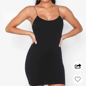  - Sitter jättefint på kroppen, nypris 250kr. Säljer pga har redan i många färger!!❤️