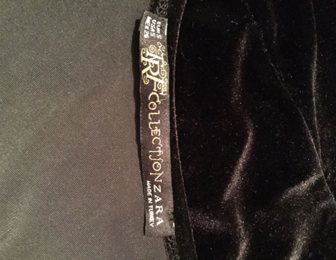 Zara klänning med öppen rygg - 1420568398