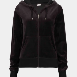 Mjukis sett - Jag säljer också mitt svarta Cubus sätt då jag inte får användning för det. Bilderna är tagna från internet och om ni vill ha fler bilder så är det bara att fråga. Frakten ingår inte i priset 