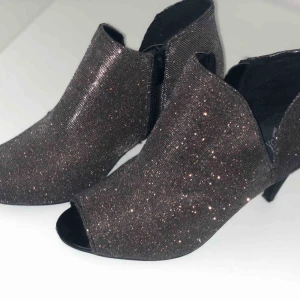  - Använda bara en kväll  nypris 349kr