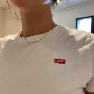  - Levis tröja i jättebra skick! Säker pga lite för liten för mig 
