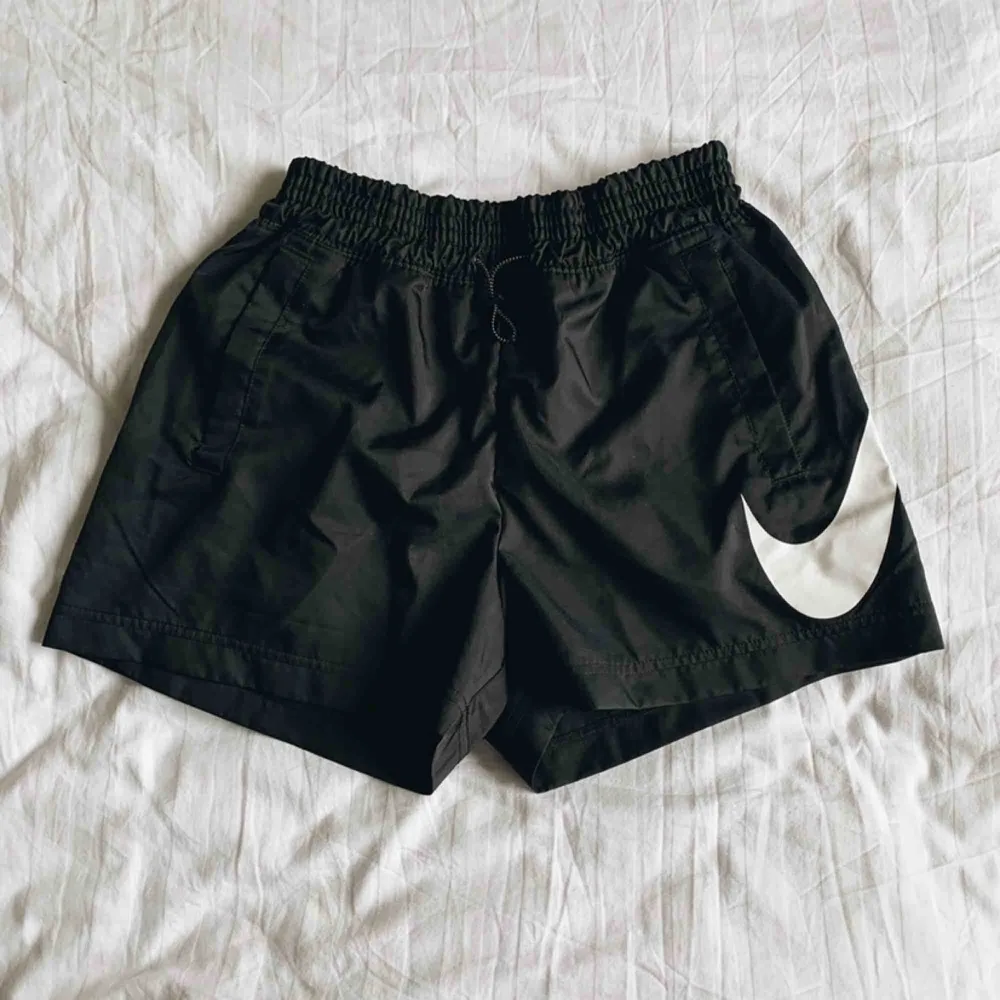 Nike shorts slutsålda Lisa Ankarman har likadana  | Aldrig använda! | Frakten ingår i priset 🌻. Shorts.