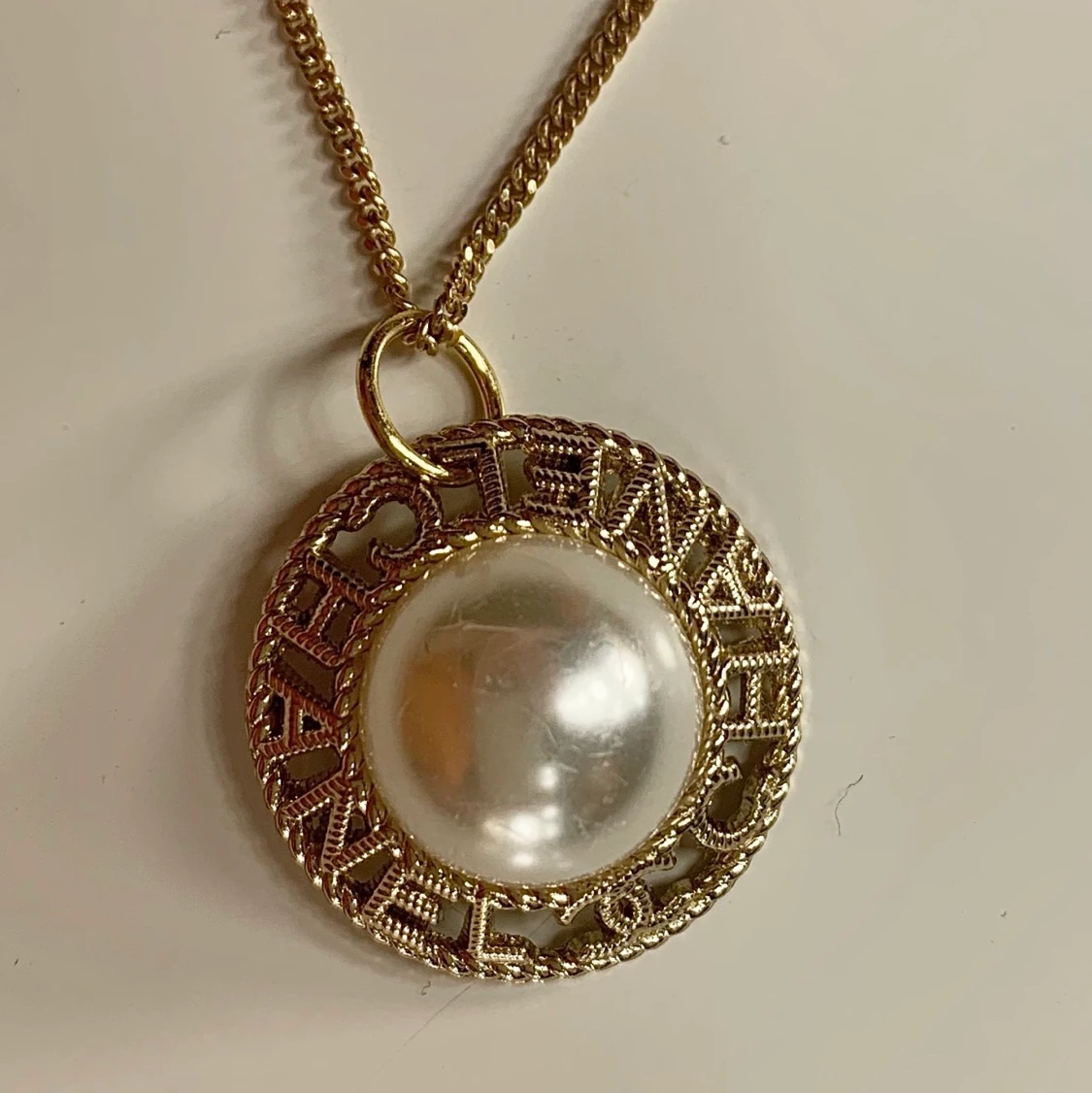 Chanelhalsband  - 90