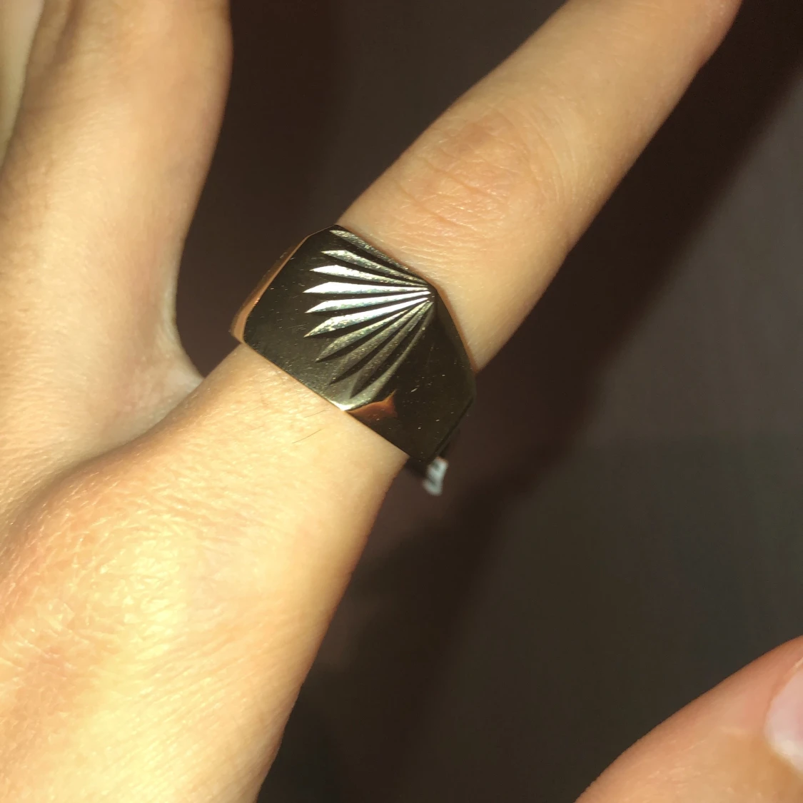 Äkta. 18k guldpläterad  - 90