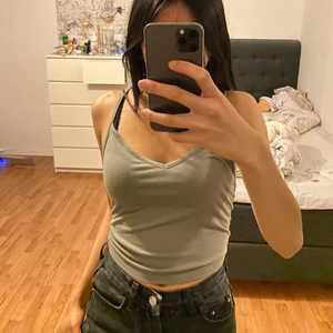 gröngrått linne - Passar som både xs och s 🥰