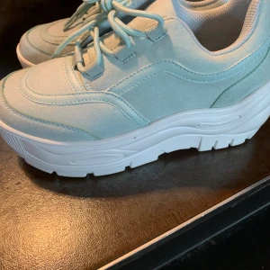 Skor nya stl 37 - Helt nya skor stl 37 