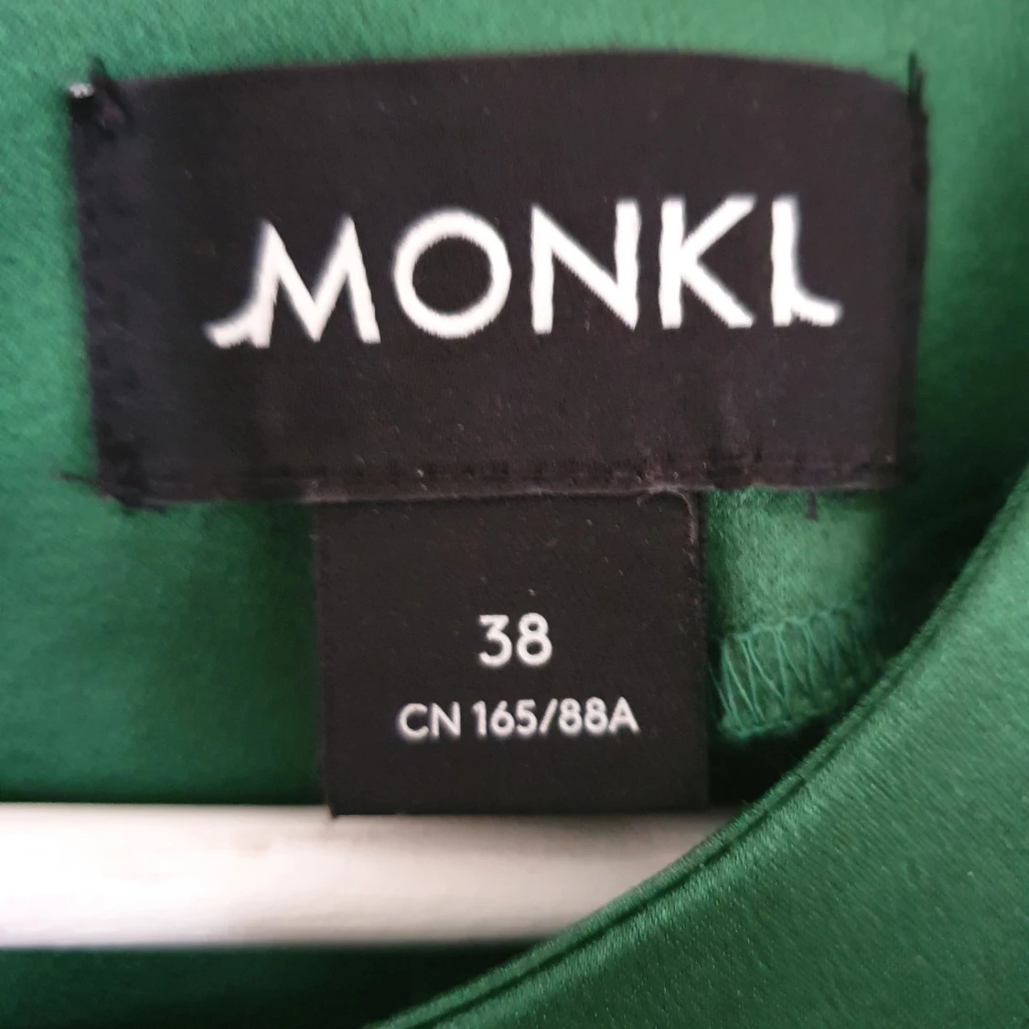 Smaragdgrön blus - 91