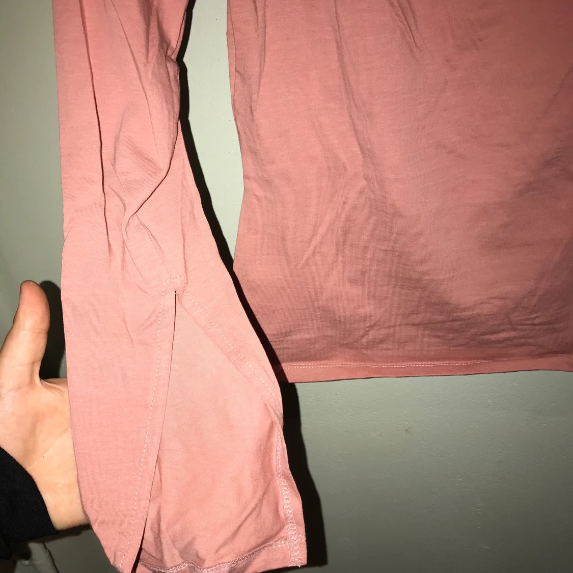 Ljus rosa tröja  - 90