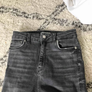  - Zara slim jeans