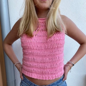 Mango tröja - Skitsnygg stickat linne från Mango. Väldigt bra skick. Passar  XS-M:) 150kr + frakt, priset kan diskuteras. 