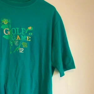 T-shirt - Ascool Vintage T-shirt med tryck. Står inte storlek men skulle gissa på L/XL