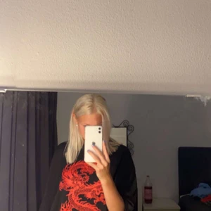 Oversize tröja! - Sjukt cool oversize tröja från shein, aldrig använd!❤️❤️