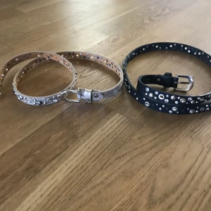 Fina skärp  - Jättefina skärp som gör outfiten så mycket snyggare! 1 st för 50 kr 2 st för 75kr