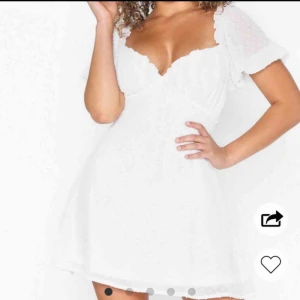  - Jätte fin klänning ifrån missguided, helt oanvänd med lappen kvar! 🥰  